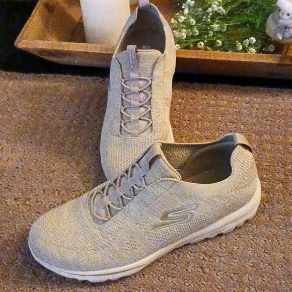 Skechers GO WALK Radiant Moon Sneakers 7.5 - Picture 3 of 6